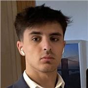 Doy clases para aquellos que quieren destacar en los idiomas. Hablo 5 y he vivido en varios paises, donde pude practicar muchisimo